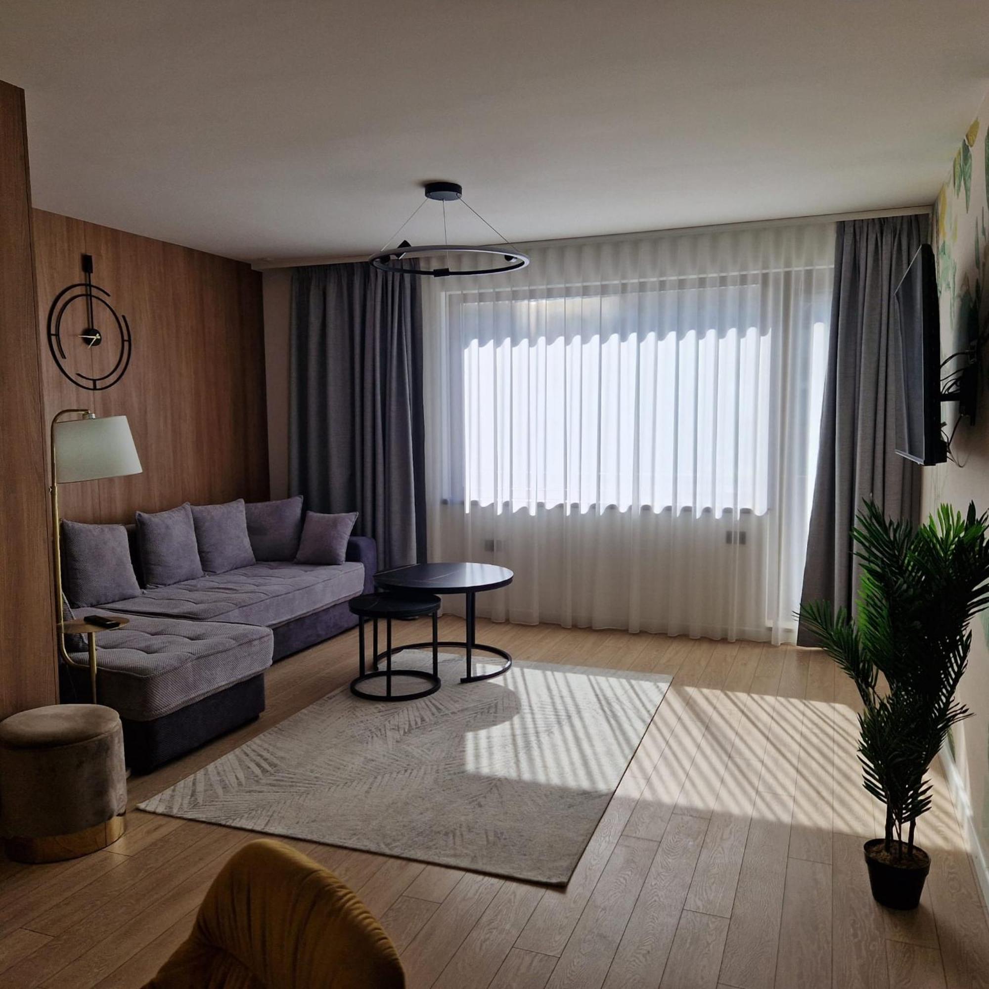 Albert Residence Aparthotel Grand Chalet With Free Spa Access To Alpin Resort Poiana Brasov Bagian luar foto